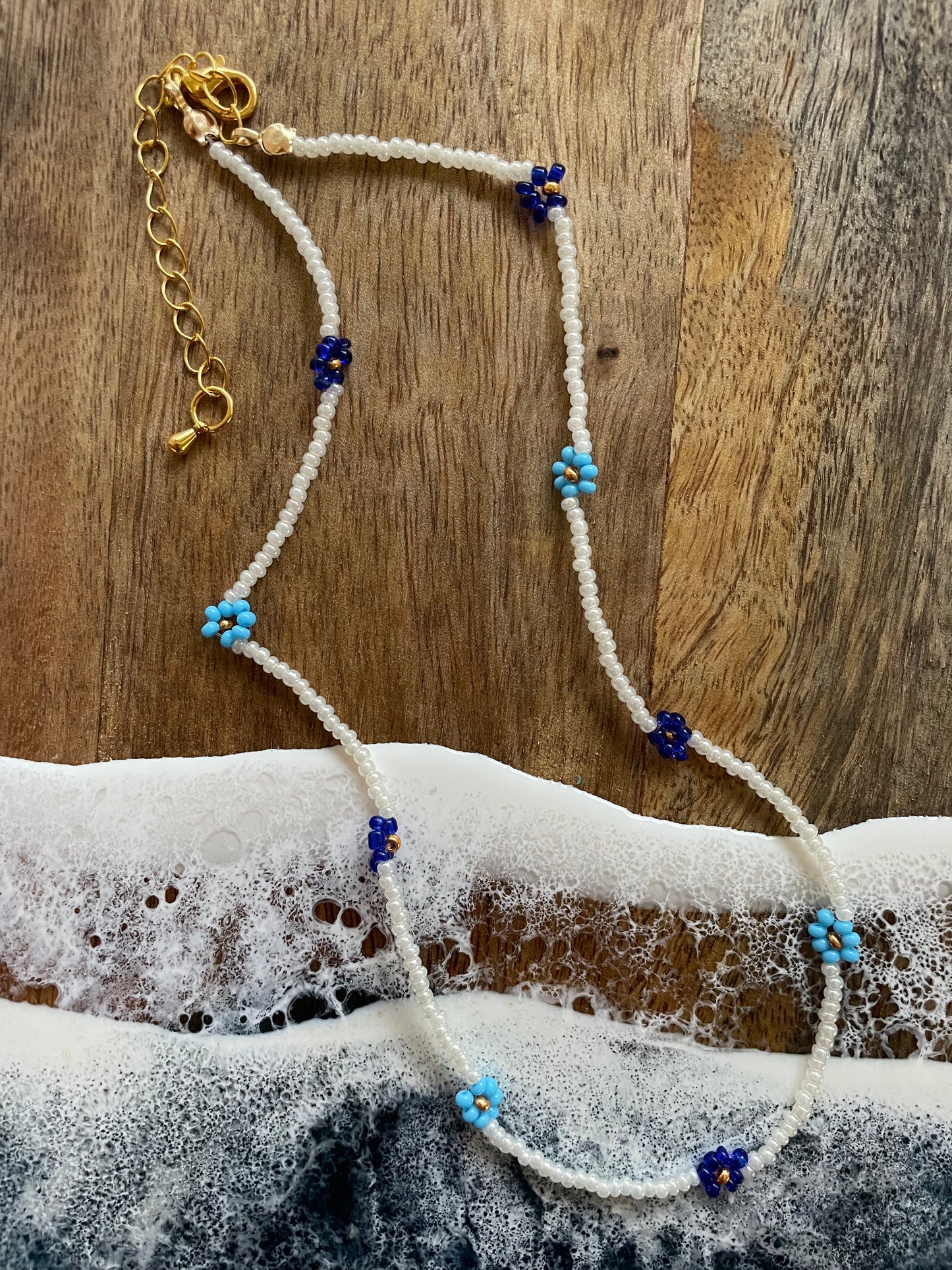 Flower Power Necklace (blue)