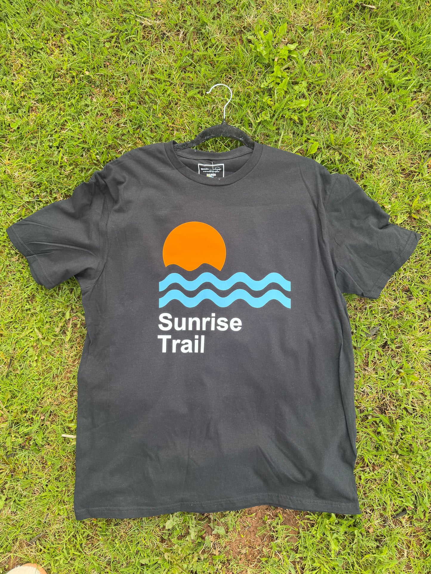 Sunrise Trail Tee (Black)